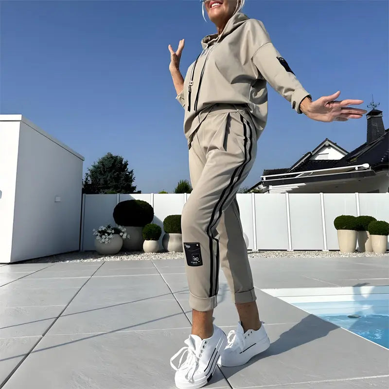 🎊2025 Neue Produkte👗🌟 Damen Hoodie & Jogger-Hose 2-teiliges Set – Bequem, Stilvoll & Vielseitig für Jeden Tag! 🌟 cetaut