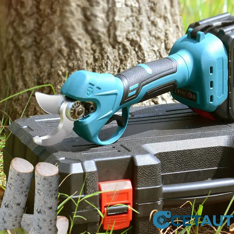 Elektrische Gartenschere cetaut