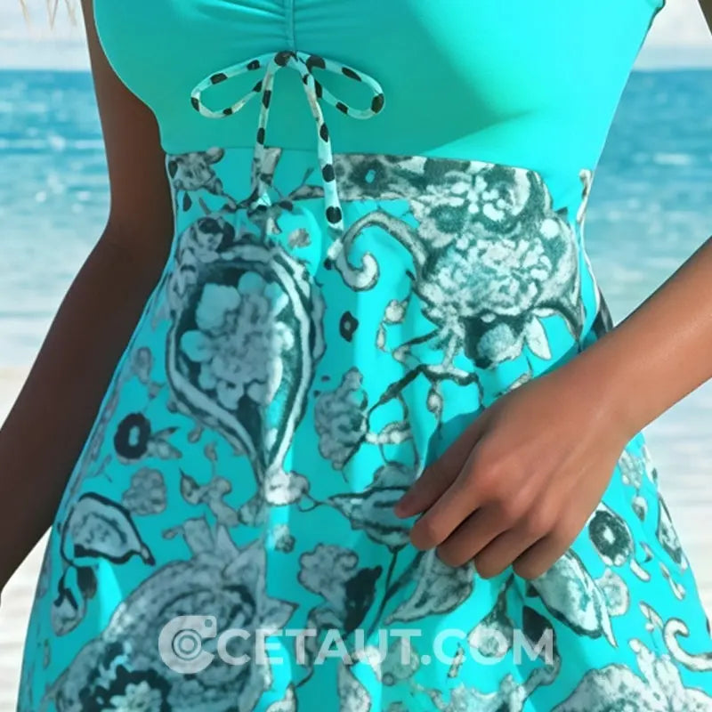 Badeanzug-Set: Badekleid & enganliegende Badeshorts cetaut