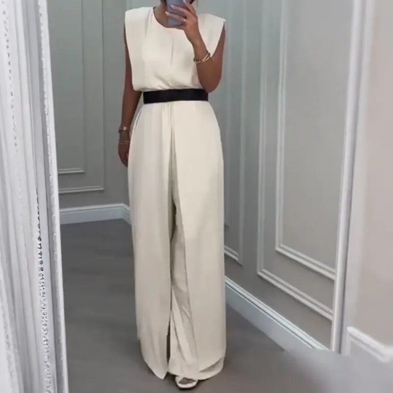Einfarbiger Jumpsuit mit Rundhalsausschnitt cetaut