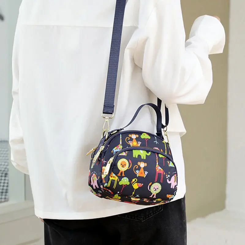 Cute & Stylish Multi-Compartment Printed Bag cetaut